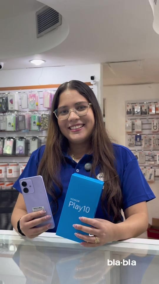 Post 4 by Bla Bla Store 📱 on TikTok (video)