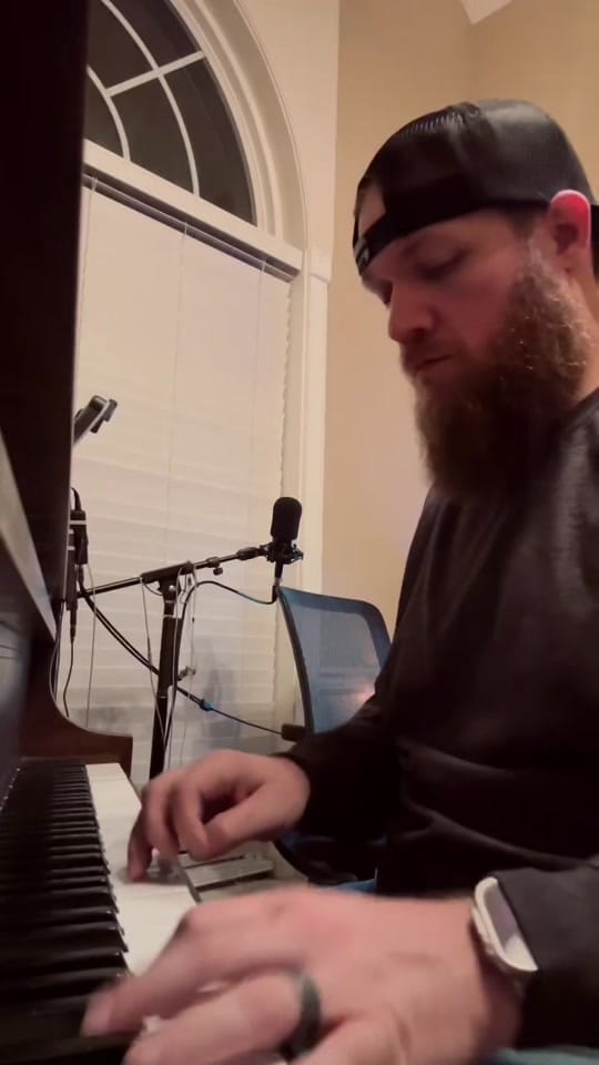 Post 3 by Thomas Carter Music on TikTok (video)