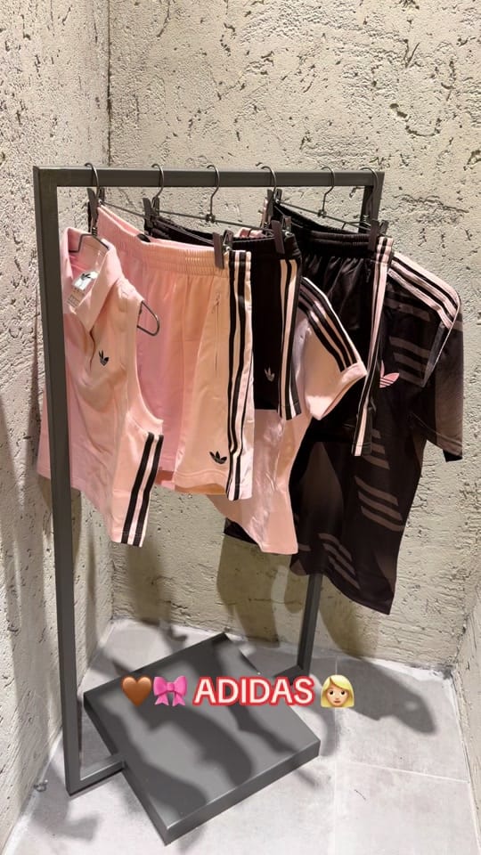 Post 6 by Global Store on TikTok (video)