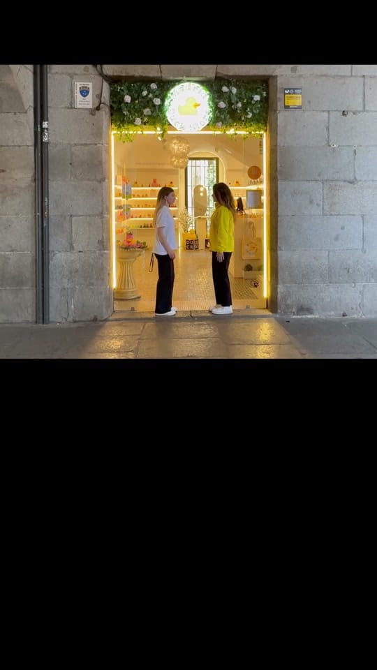 Post 2 by Madrid Duck Store on TikTok (video)