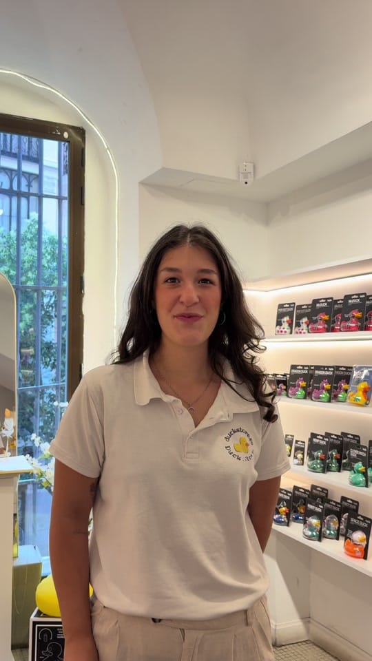 Post 1 by Madrid Duck Store on TikTok (video)
