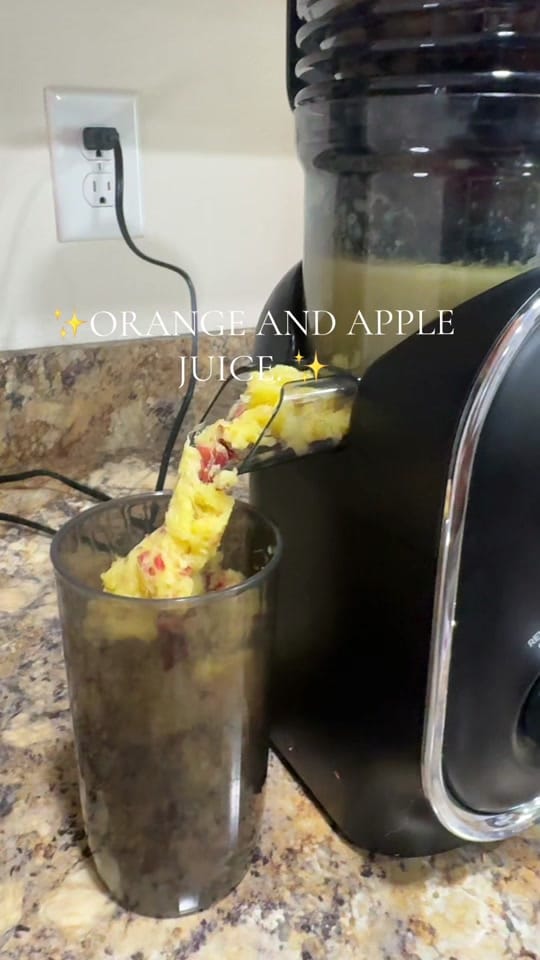 Post 2 by Carina on TikTok (video)