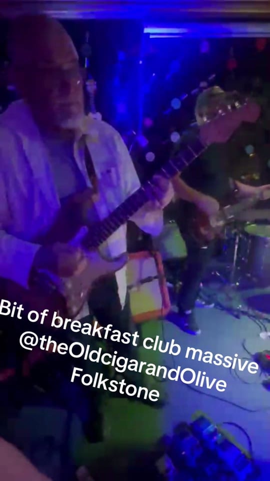Post 1 by Jamie Lee on TikTok (video)
