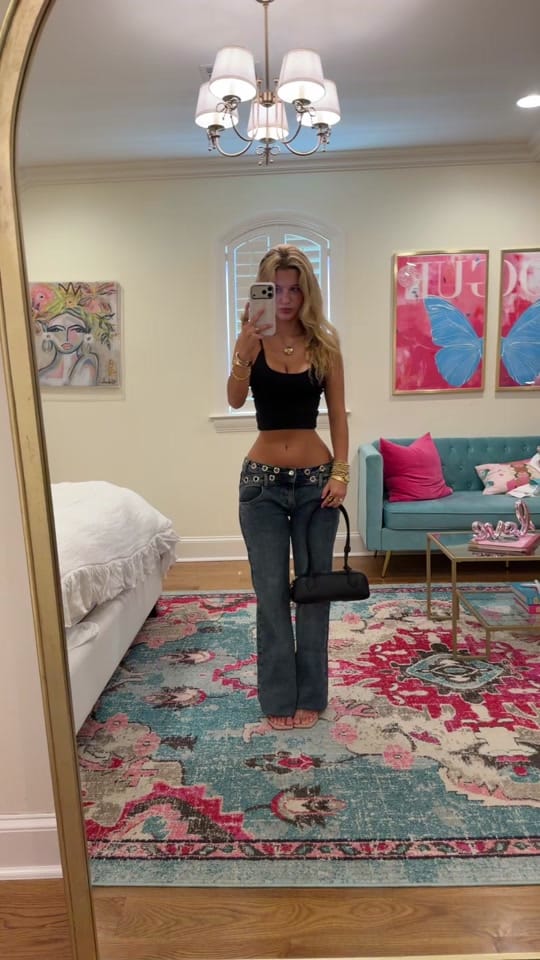 Post 8 by Juju on TikTok (video)