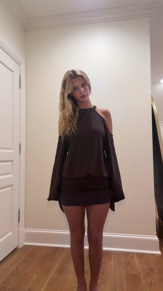 Post 4 by Juju on TikTok (video)