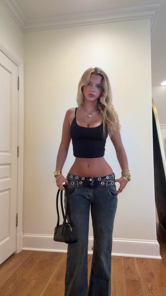 Post 1 by Juju on TikTok (video)