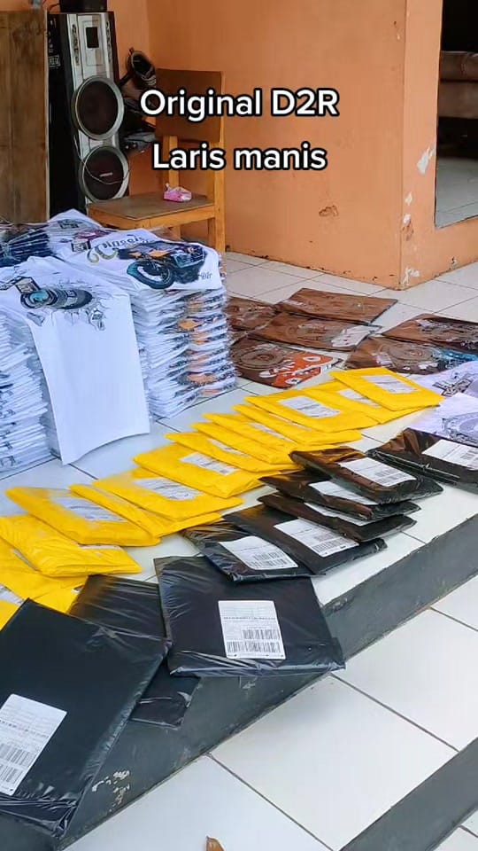 Post 10 by D2R GROSIR KAOS DISTRO BANDUNG on TikTok (video)