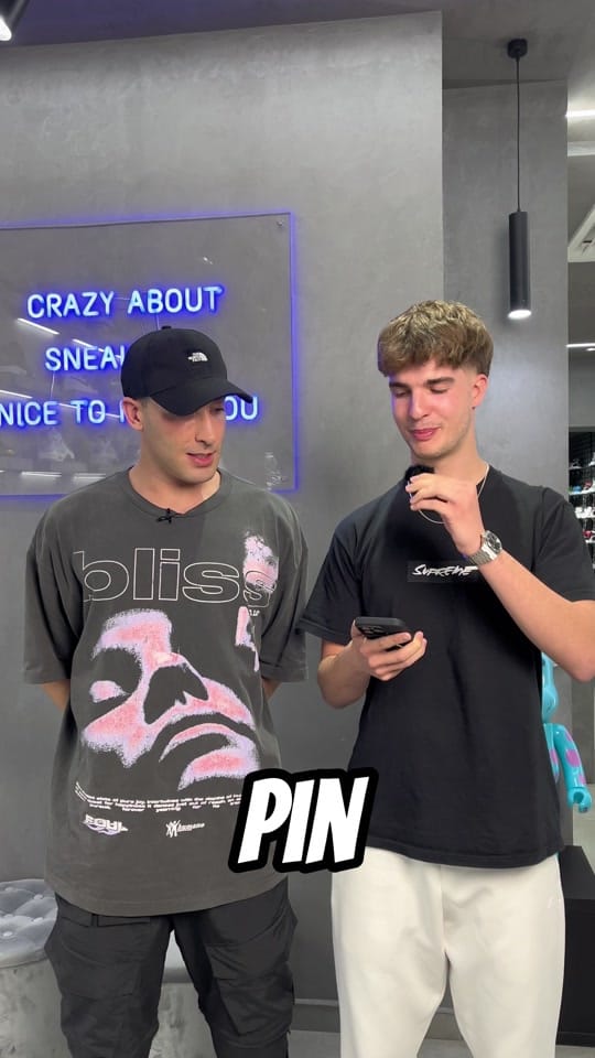 Post 8 by Uri Barcelona on TikTok (video)