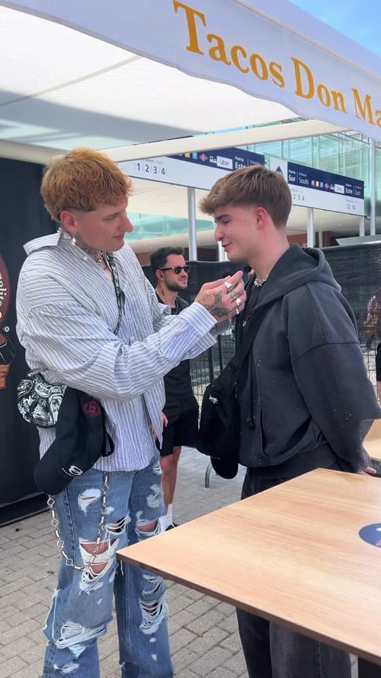 Post 9 by Uri Barcelona on TikTok (video)