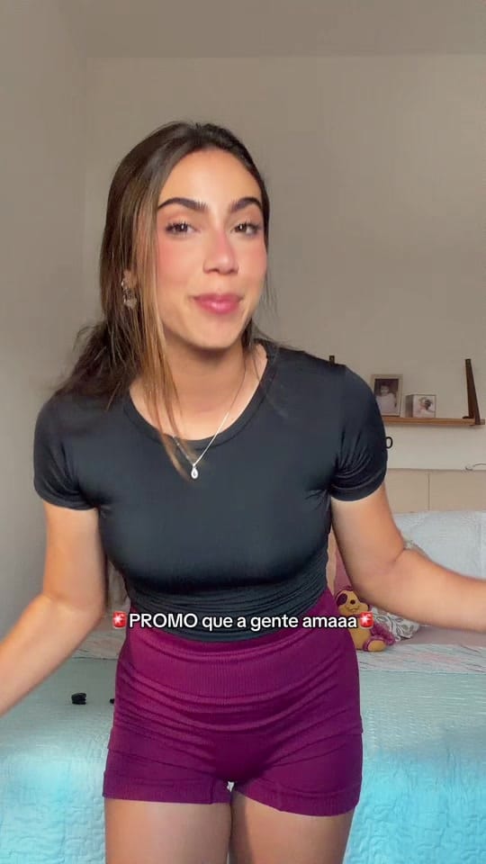 Post 3 by Larissa Felix💫 on TikTok (video)