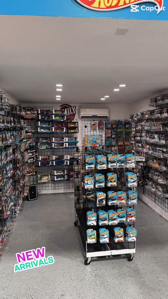 Post 5 by familydiecastshop on TikTok (video)