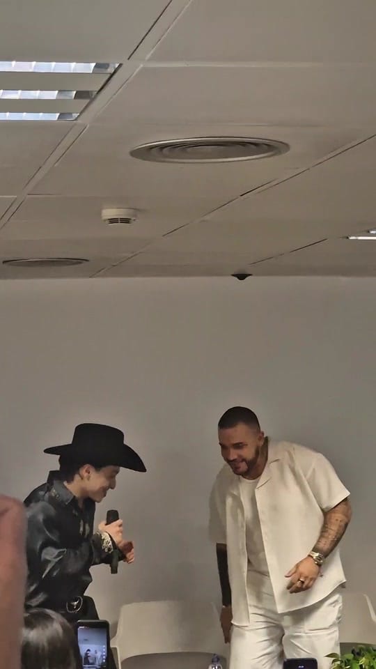 Post 10 by Ecuatoriana FM on TikTok (video)