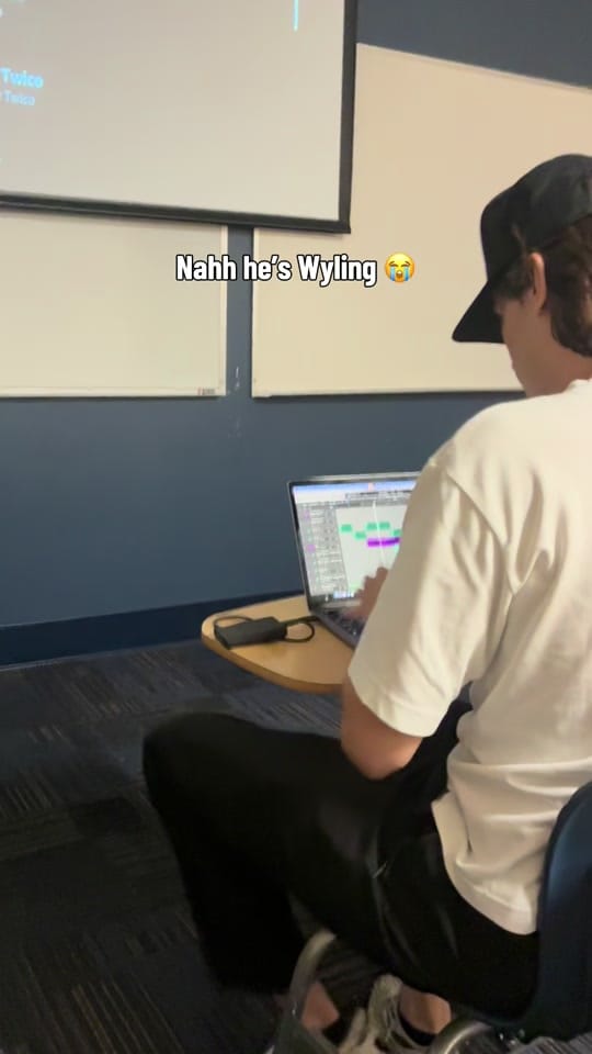 Post 3 by Eric Reyes on TikTok (video)