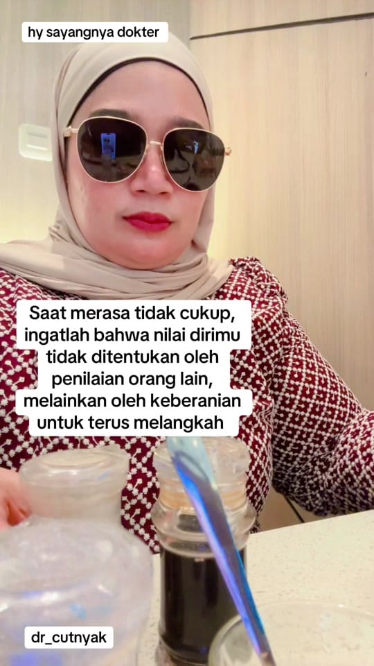 Post 6 by Dopamine12 on TikTok (video)