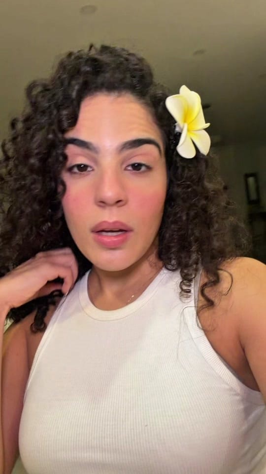 Post 3 by isairis on TikTok (video)