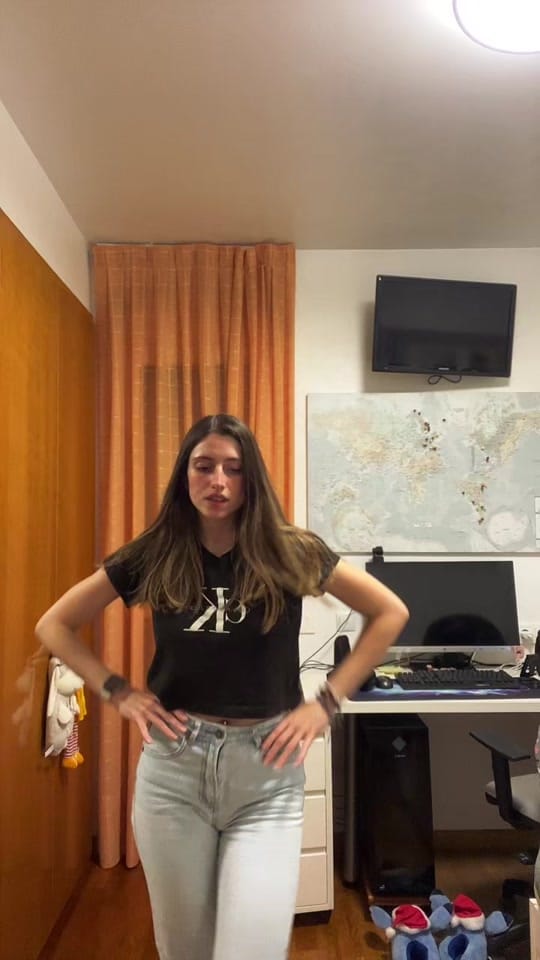 Post 1 by Albi on TikTok (video)