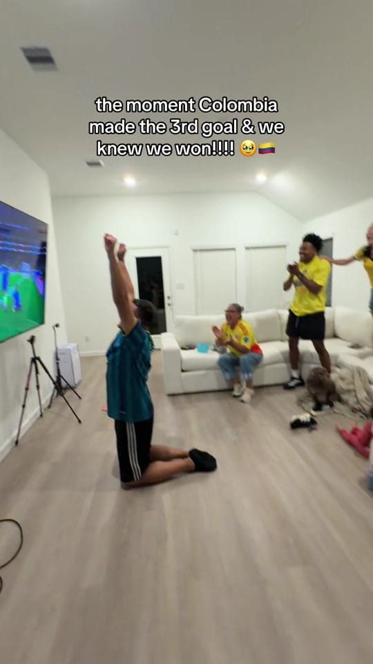 Post 1 by Valentina Damas on TikTok (video)