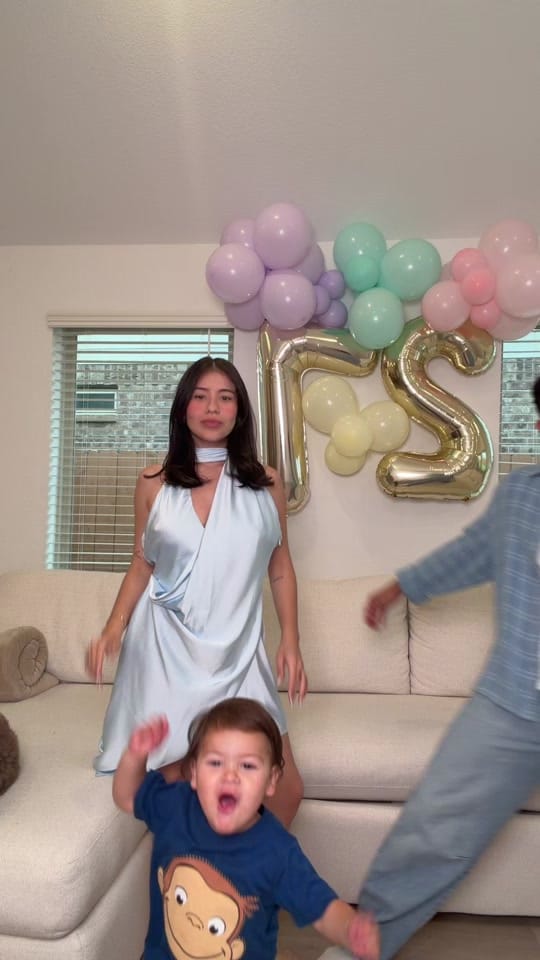 Post 5 by Valentina Damas on TikTok (video)