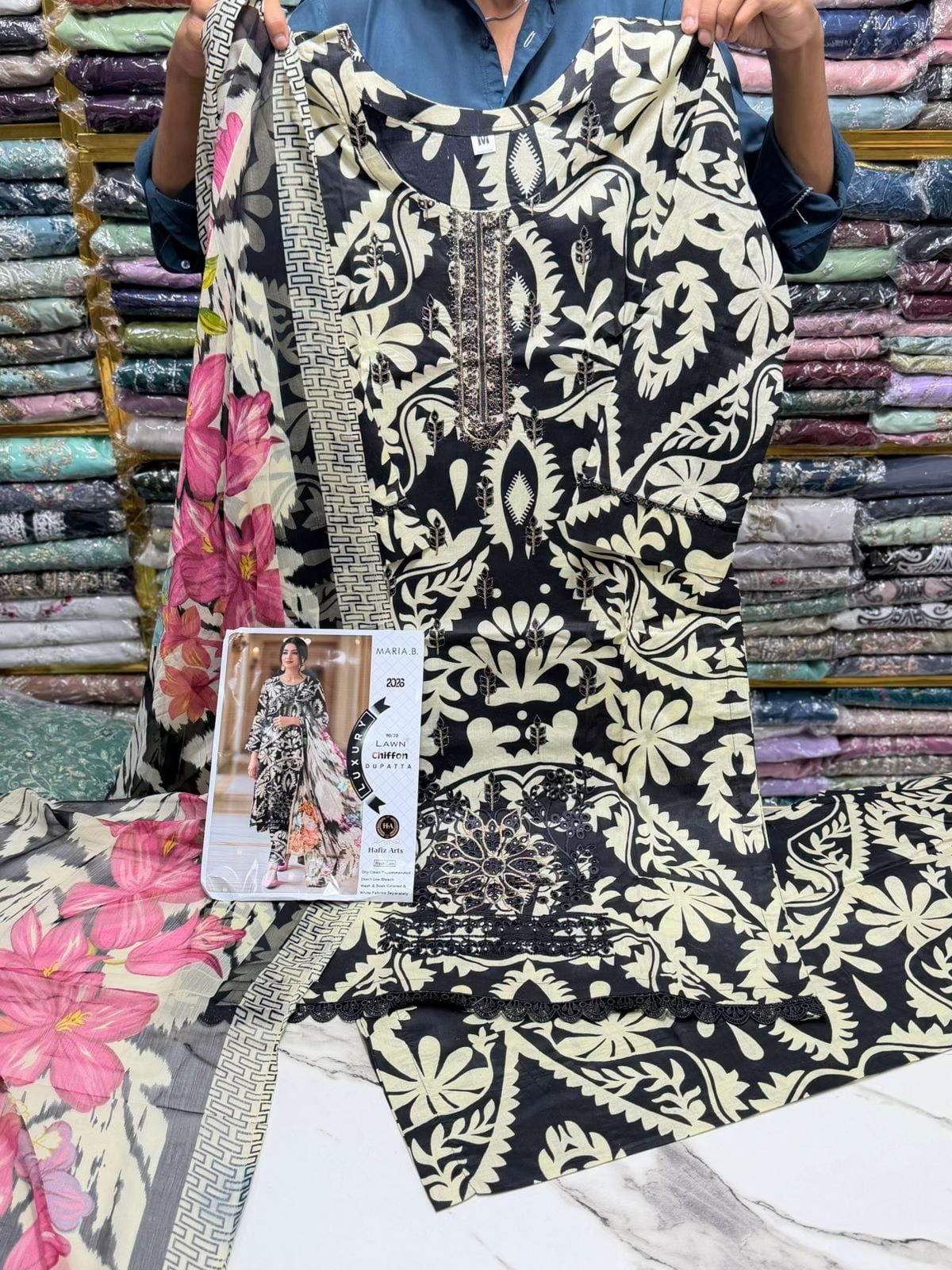 Post 2 by POLASH BOUTIQUE on TikTok (video)
