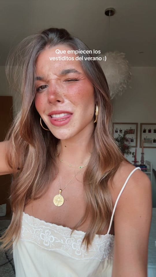 Post 2 by Meri🍒🪩 on TikTok (video)