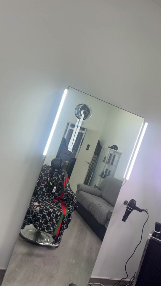 Post 4 by Yonabarbershop on TikTok (video)