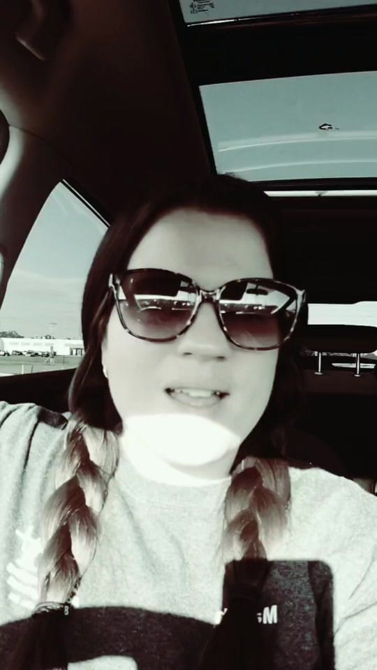 Post 1 by Mariah on TikTok (video)