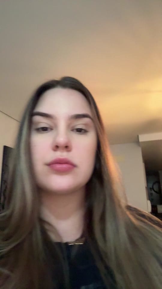 Post 7 by vitoriacarolinabender on TikTok (video)