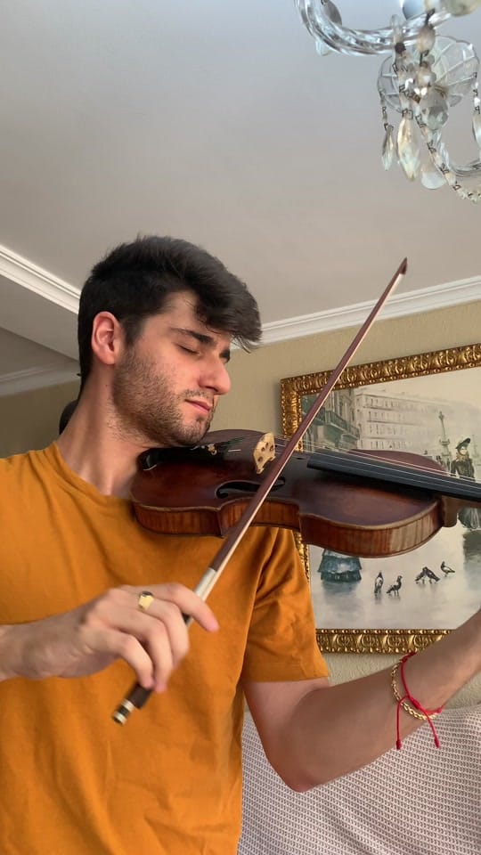 Post 7 by Ismael 🎻 on TikTok (video)