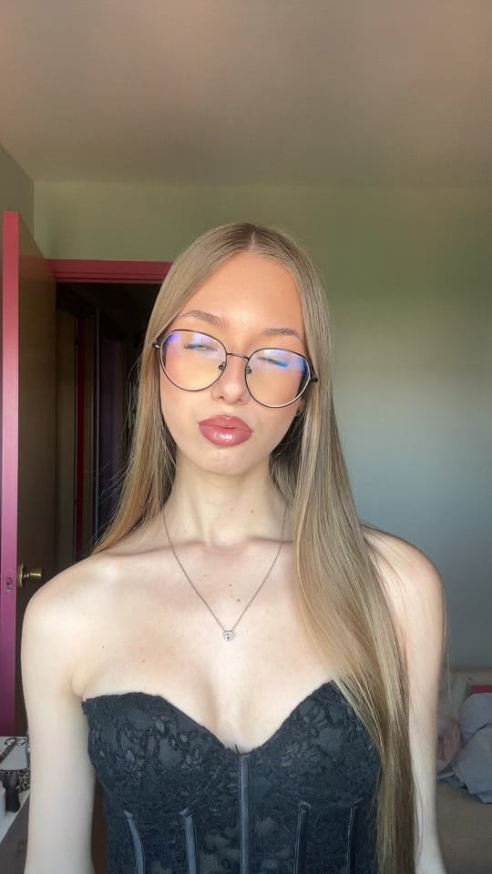 Post 3 by 𝐶𝑎𝑟𝑚𝑒𝑛🤍 on TikTok (video)