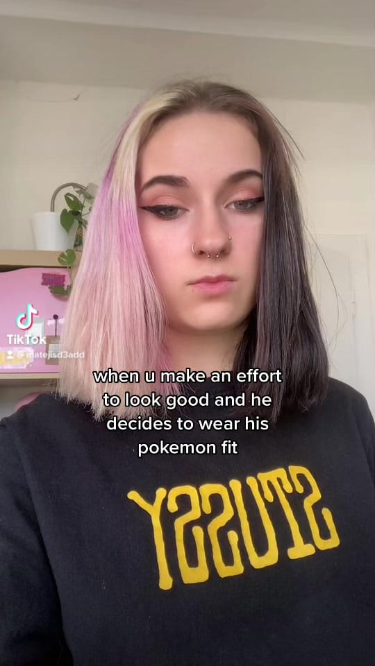 Post 3 by E 🌙✨ on TikTok (video)