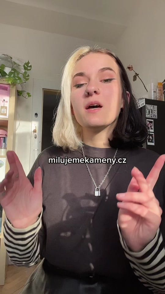 Post 1 by E 🌙✨ on TikTok (video)