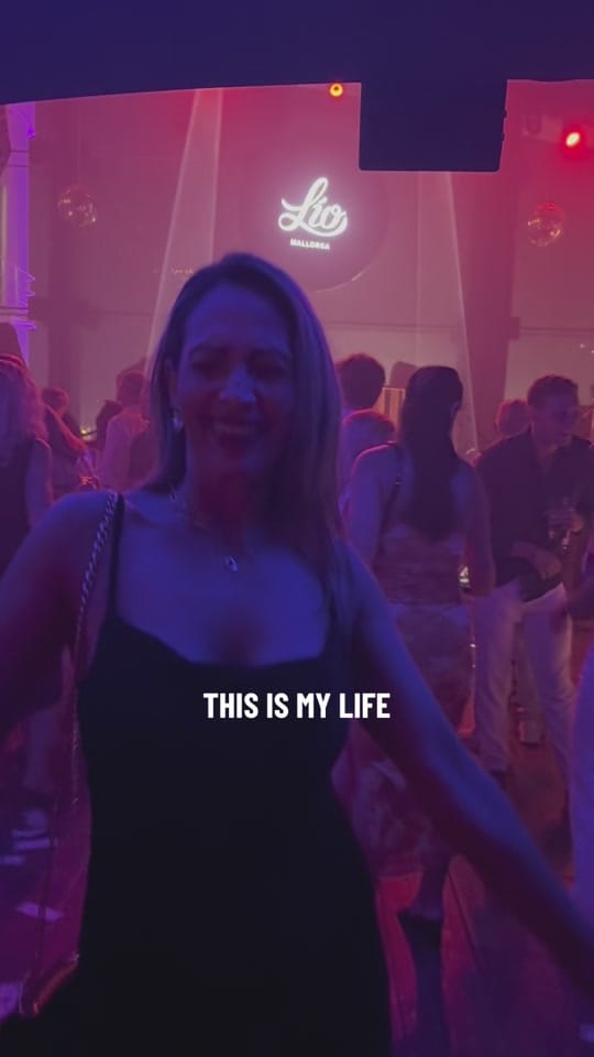 Post 8 by Kika Novo on TikTok (video)