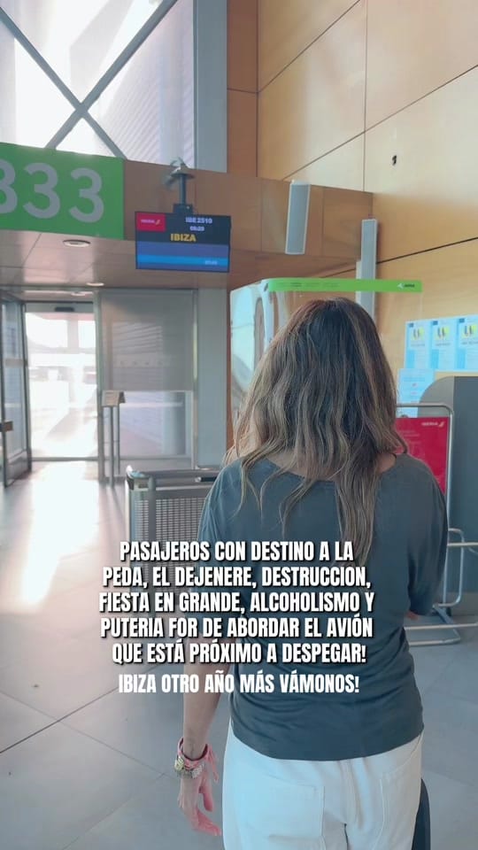 Post 2 by Kika Novo on TikTok (video)
