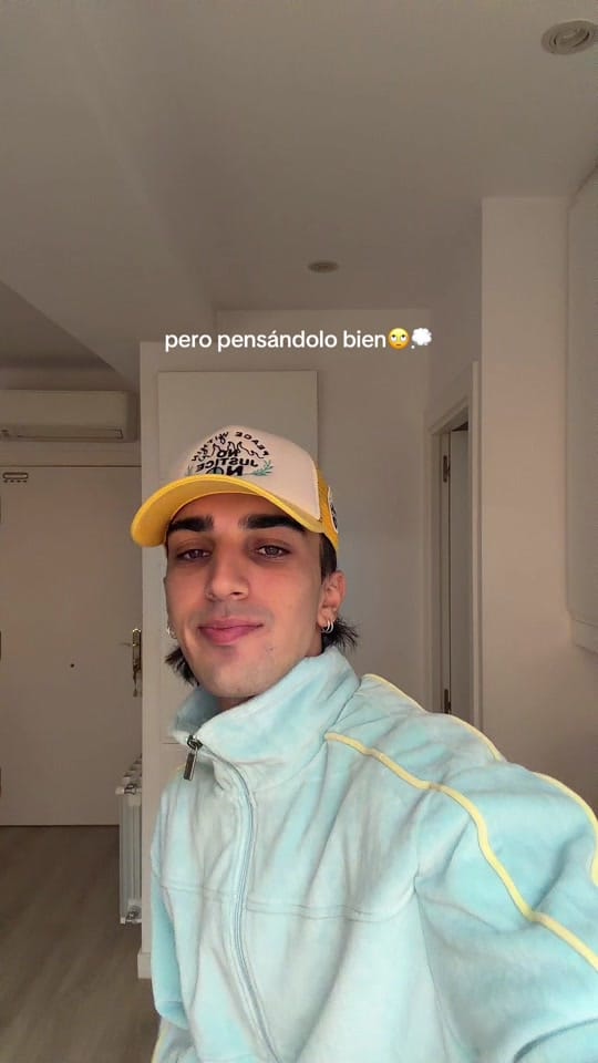 Post 2 by céro on TikTok (video)