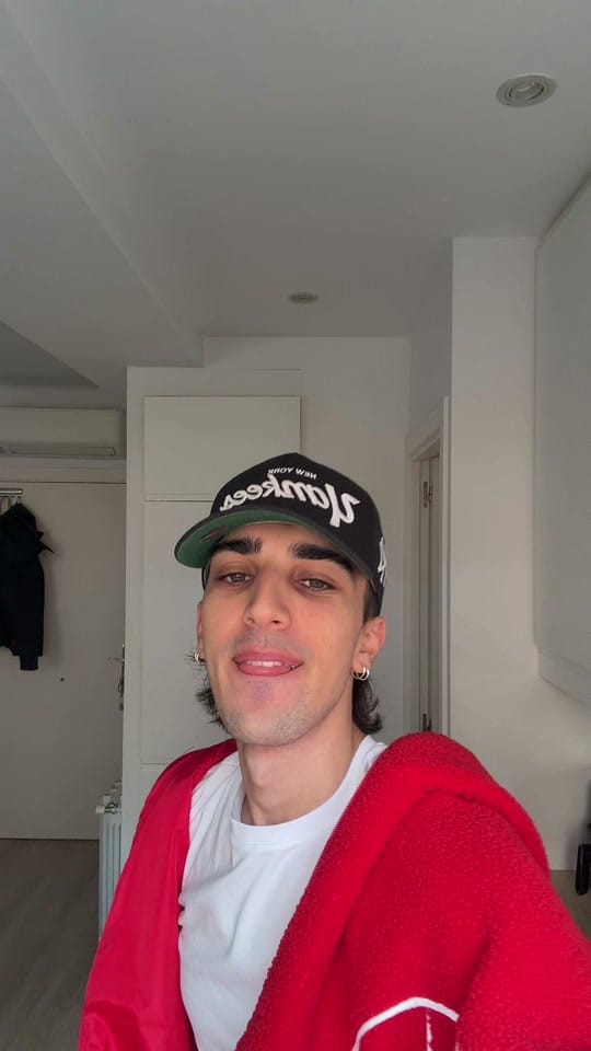 Post 1 by céro on TikTok (video)