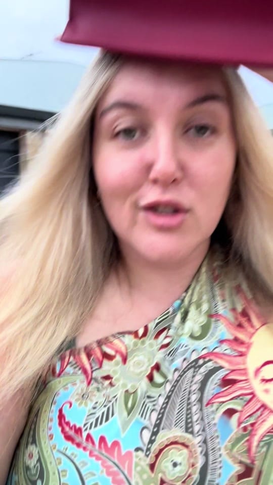 Post 1 by Holly Merrie 🌻 on TikTok (video)
