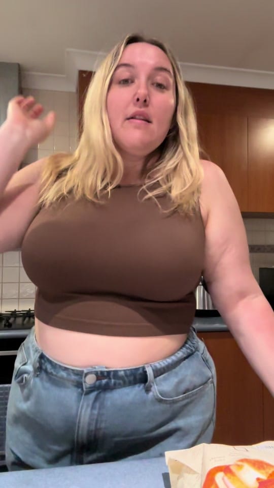 Post 6 by Holly Merrie 🌻 on TikTok (video)