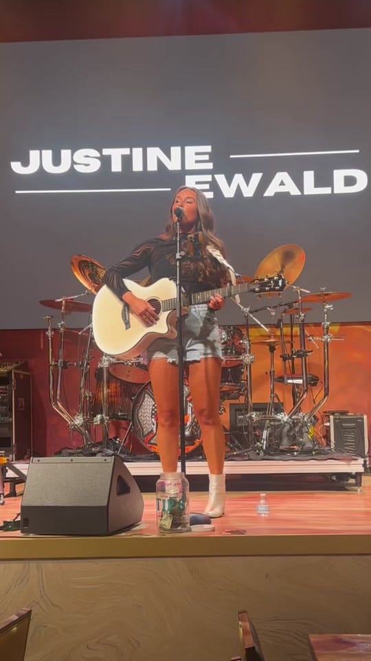 Post 9 by Justine Ewald on TikTok (video)