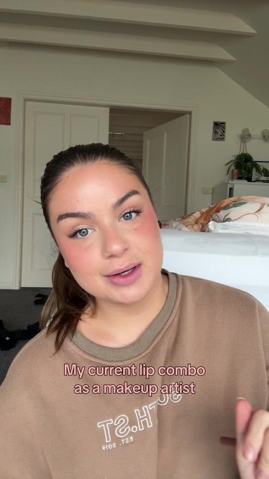 Post 3 by Claudia on TikTok (video)