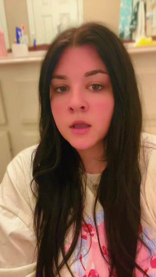 Post 6 by KARIANA on TikTok (video)