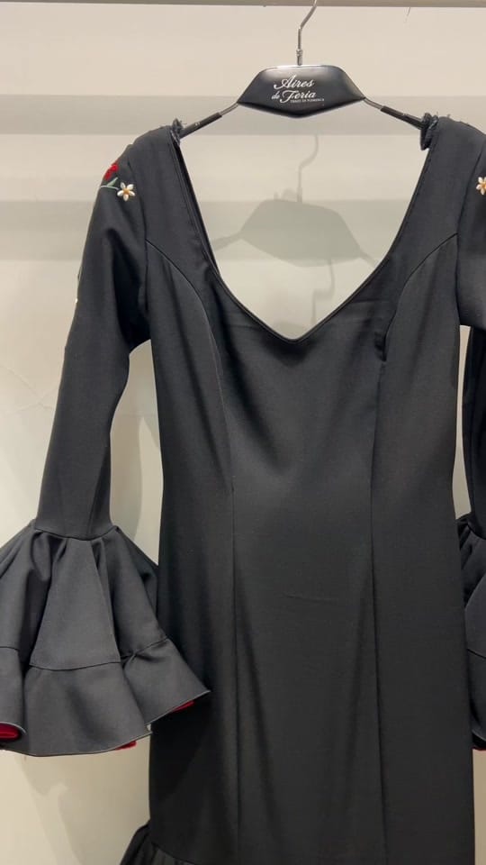 Post 5 by AiresDeFeria on TikTok (video)