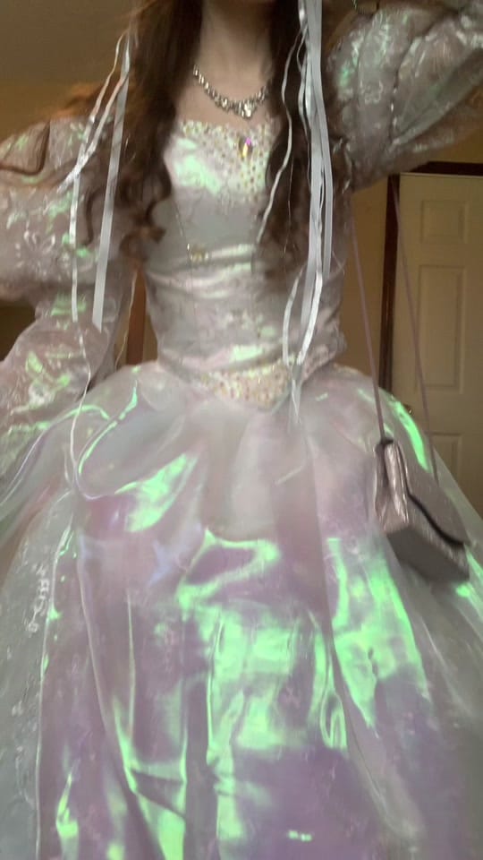 Post 10 by Zella on TikTok (video)