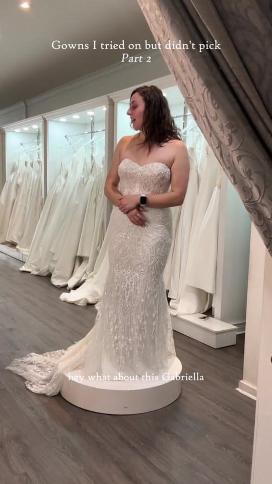 Post 9 by Christina Rossi on TikTok (video)