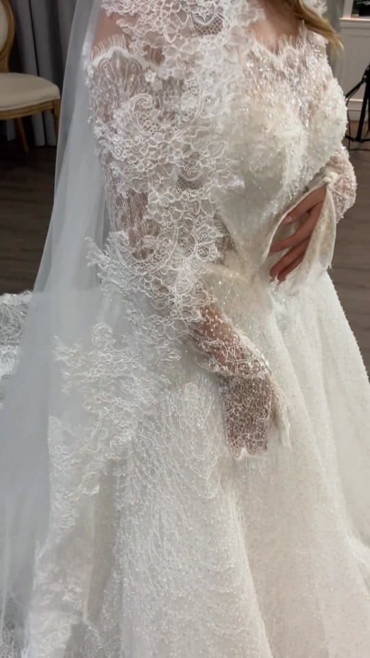 Post 2 by Christina Rossi on TikTok (video)