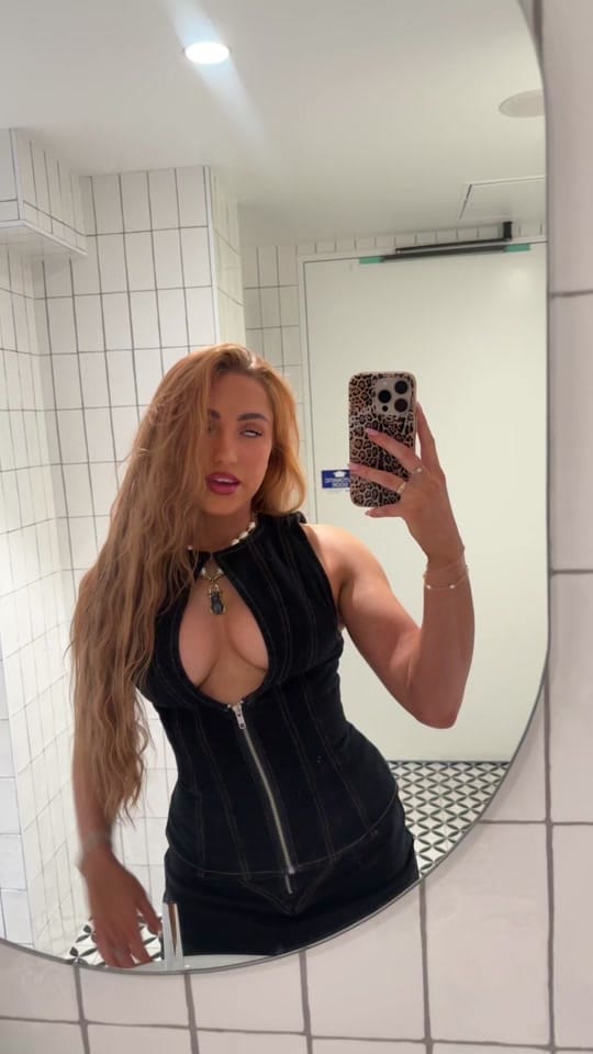 Post 6 by poppycanny on TikTok (video)