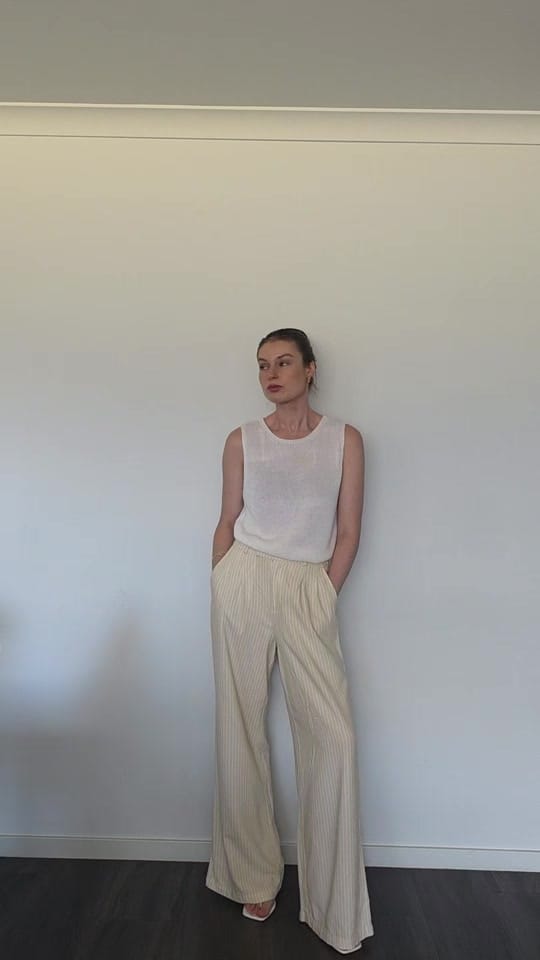 Post 2 by Sarah Dilks on TikTok (video)