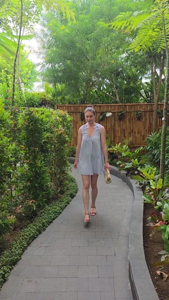 Post 4 by Sarah Dilks on TikTok (video)