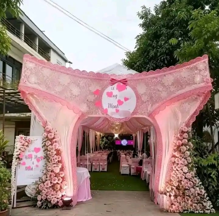 Post 6 by Nim EL d'Bandros on TikTok (video)