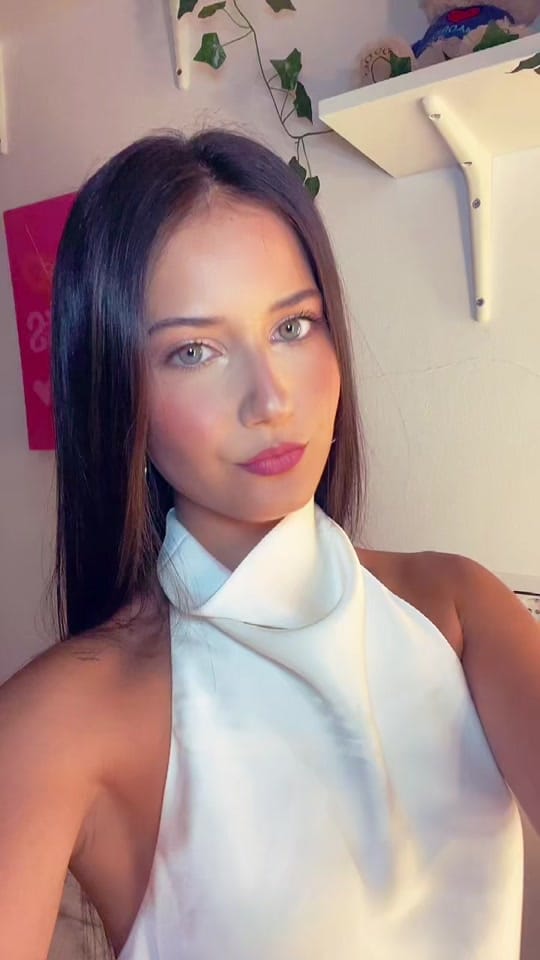 Post 5 by V on TikTok (video)
