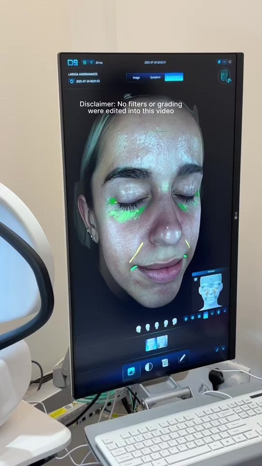 Post 8 by LARISSA on TikTok (video)